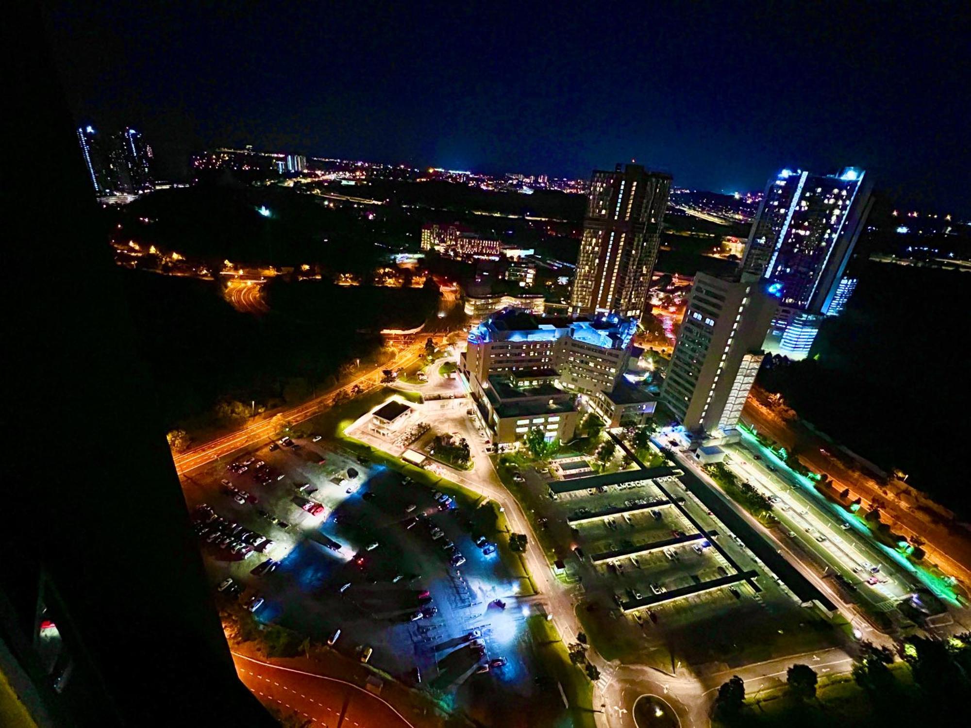 Legoland - Happywonder Suite For Family ,Cozy, Wifi With Nice Garden Pool View! Nusajaya  Exterior foto